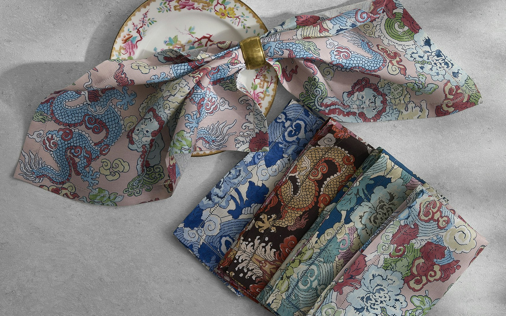Matouk Schumacher Magic Mountain Oblong Tablecloth - Paradise - 70x126