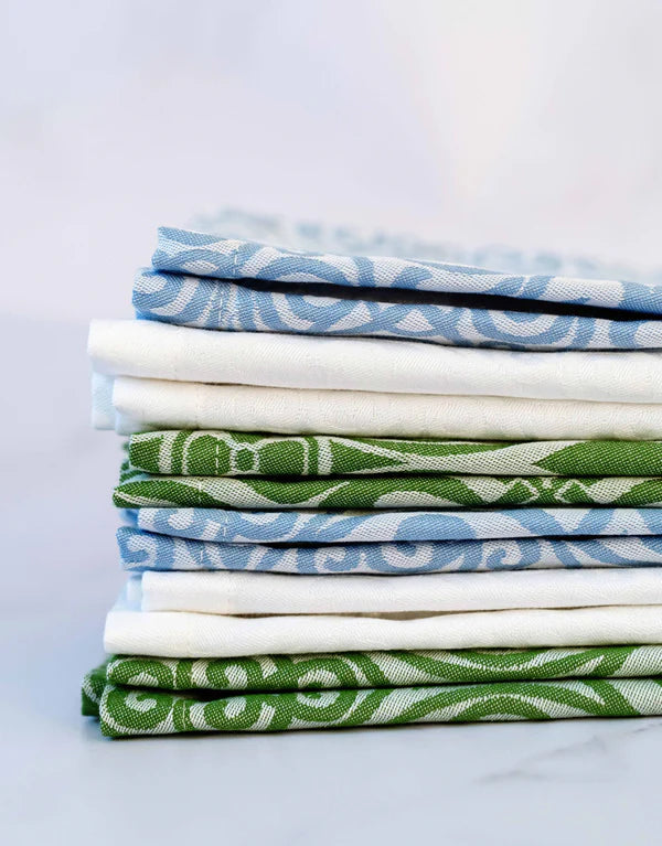 Vietri Damask Tablecloth - Blue