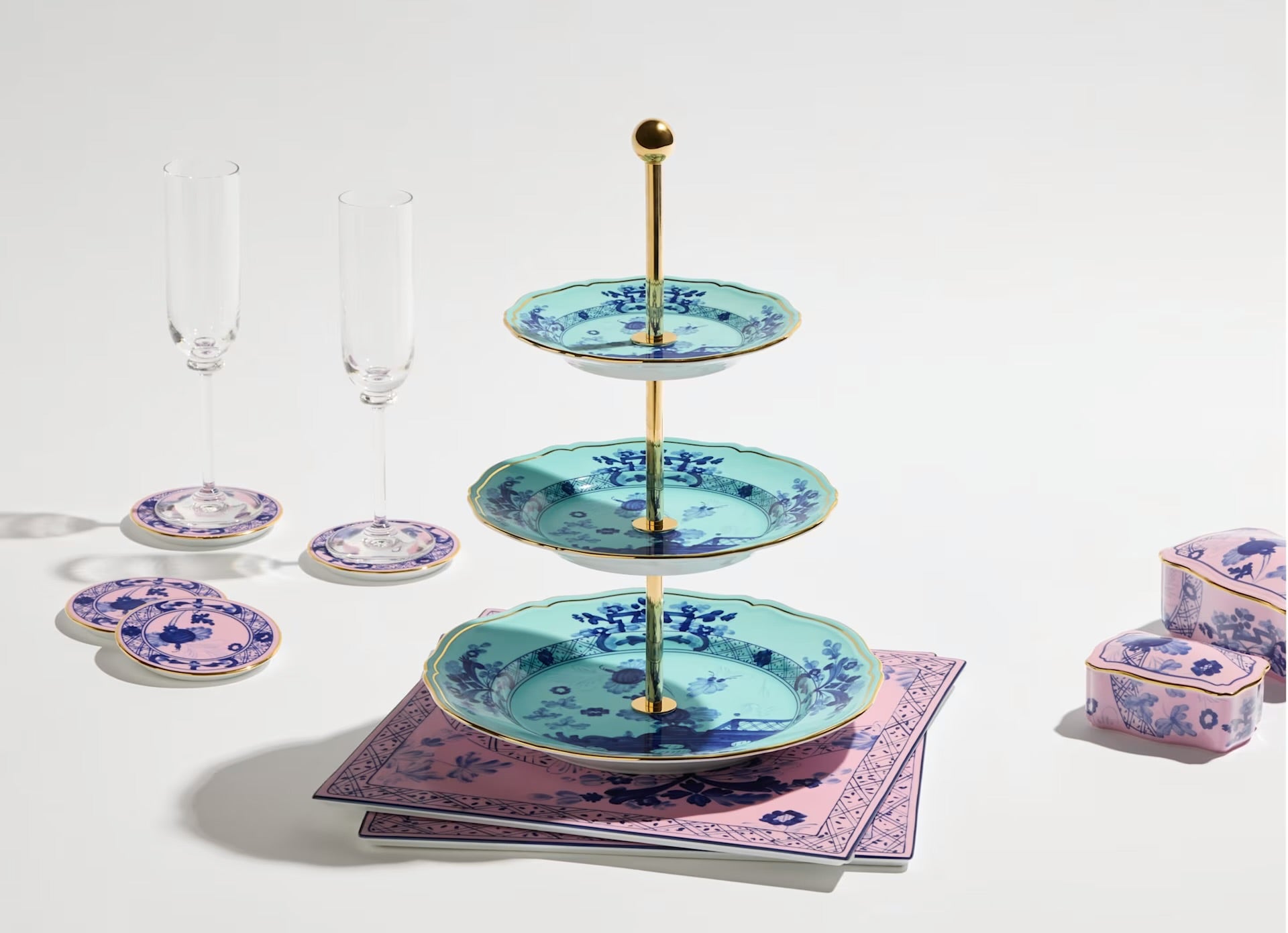 Ginori Oriente Italiano 3 Tier Serving Stand - Iris